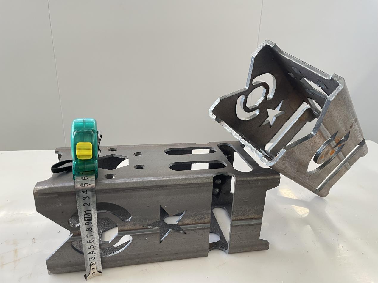 不銹鋼激光切割，做到這一點(diǎn)，徹底解決“毛刺”問題？